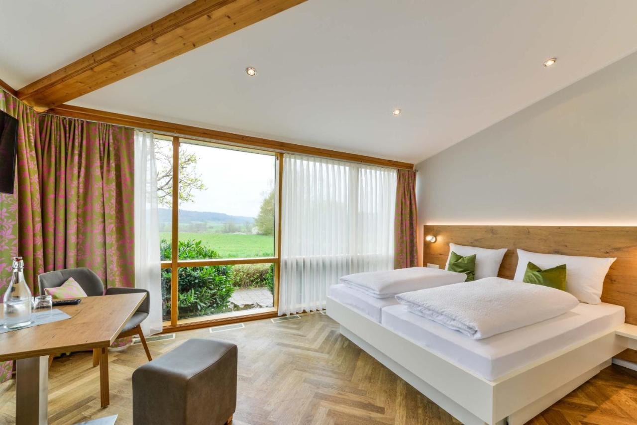Bett'N Glueck - Uebernachtung & Fruehstueck Bed & Breakfast Zusmarshausen Exterior foto